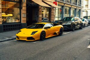 Accidente de Lamborghini en Miami que resalta la seguridad vial en una ciudad de lujo y crecimiento