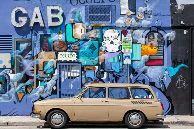 Cultura hispana en Miami impulsa innovación, negocios y creatividad en la economía local