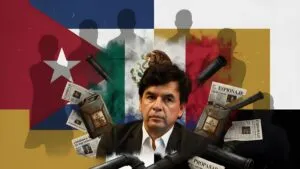 • Jesús Ramírez frente a las banderas de México y Cuba, rodeado de símbolos de espionaje y petróleo, reflejando poder y propaganda.