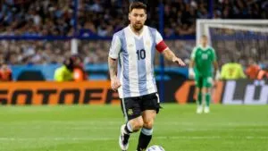 Lionel Messi no jugará con Argentina ante Venezuela en Miami; Scaloni probará variantes rumbo al Mundial 2026.