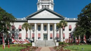 Ciudadanos en Florida adaptándose a nuevas leyes que entraron en vigor el 1 de octubre