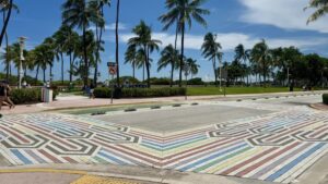Retiran el paso peatonal del South Beach Pride en Ocean Drive como parte de la renovación urbana que busca mantener el espíritu inclusivo de Miami Beach.