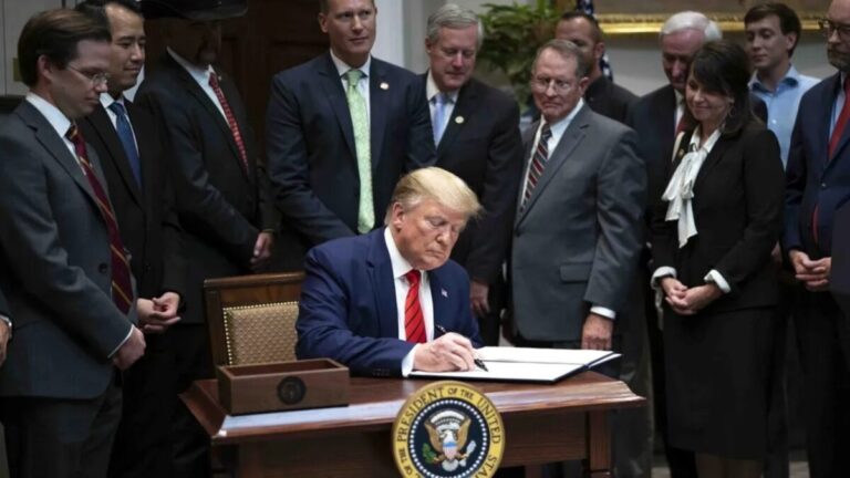 Edificio federal en Estados Unidos que refleja la revisión migratoria impulsada por la Administración de Trump