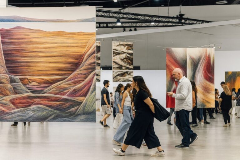 Art Basel Miami 2025 reúne arte global y cultura hispana en una experiencia internacional