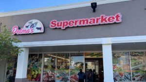 Revisión sanitaria en Delmas con alimentos retirados y fallas operativas detectadas en Miami