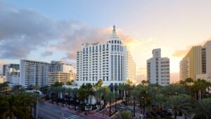 Renovación integral en Loews Miami Beach refleja modernización del lujo en Florida