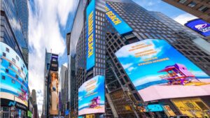 Cartel promocional inspirado en Miami Beach con enfoque en atracción de talento.