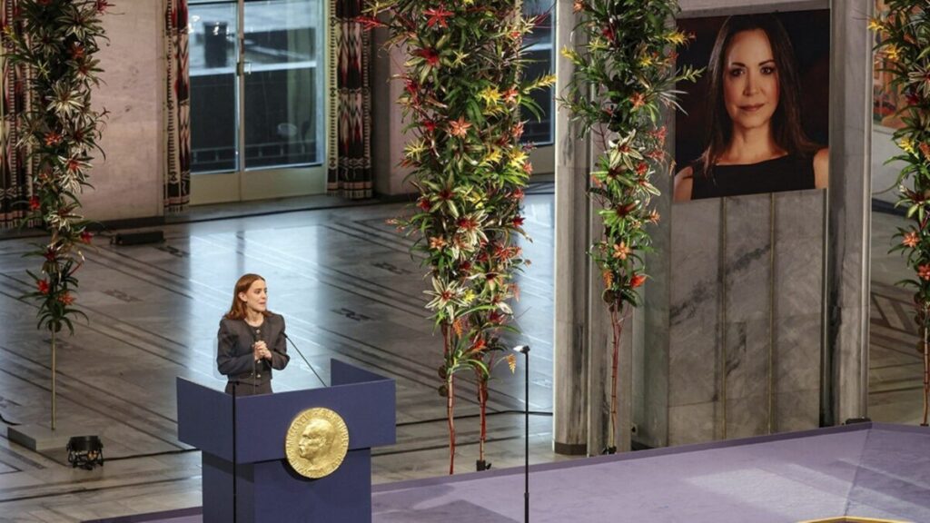 María Corina Machado destaca en el debate global tras el Nobel recibido en Oslo por su hija