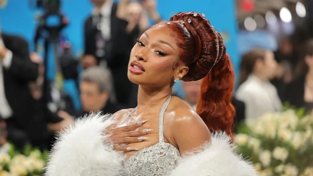 Megan Thee Stallion aparece frente a tribunal de Miami tras fallo por difamación digital