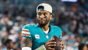 Miami Dolphins redefinen su futuro tras relegar a Tua Tagovailoa y evaluar a su nuevo mariscal