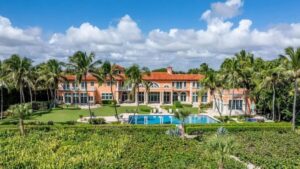 Casas de lujo y condominios millonarios frente al mar en Miami