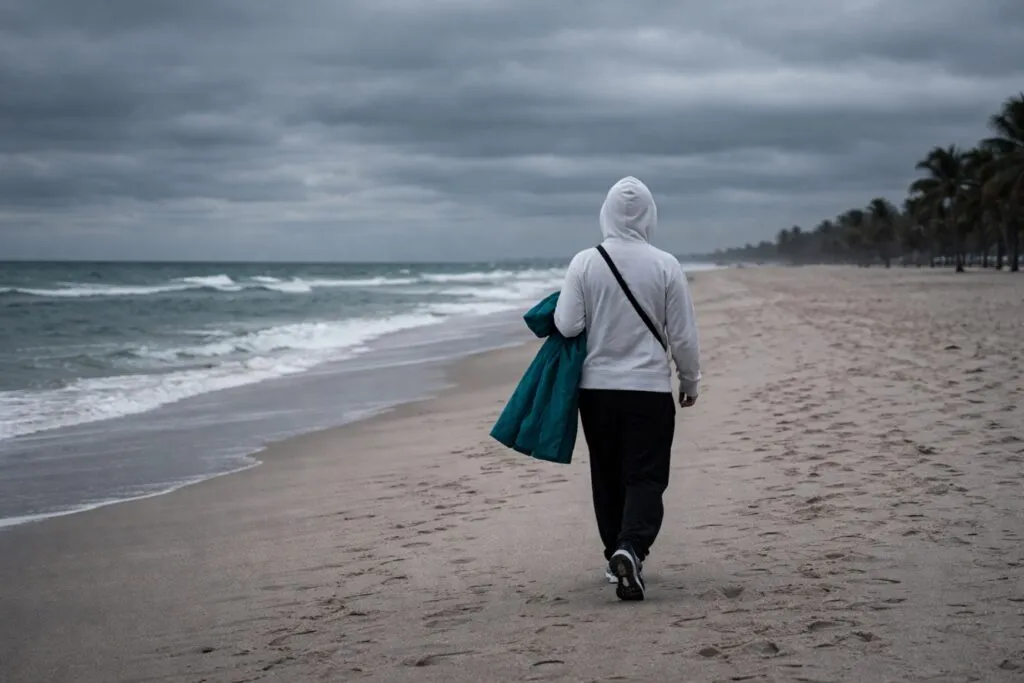Calles frías y vacías en Miami durante ola de frío histórica con temperaturas bajo cero