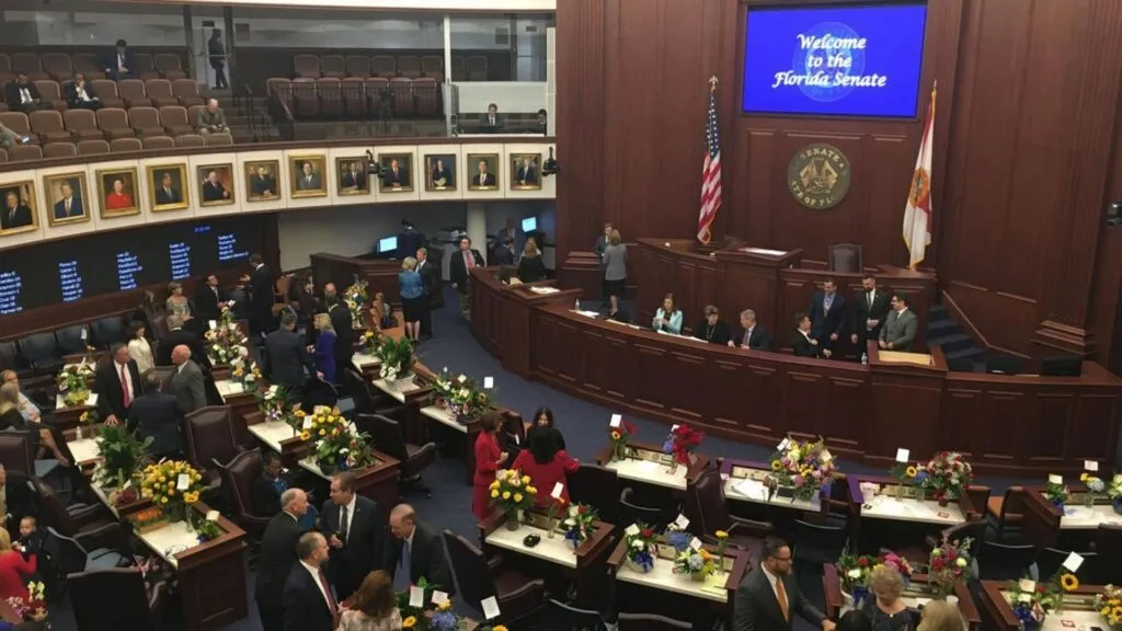 Florida analiza proyectos de ley migratorios con cambios en empleo, educación y sistema electoral