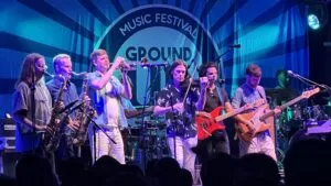 GroundUp Music Festival celebra diez años en Miami con Snarky Puppy y una cartelera diversa en el Bandshell de Miami Beach icónico