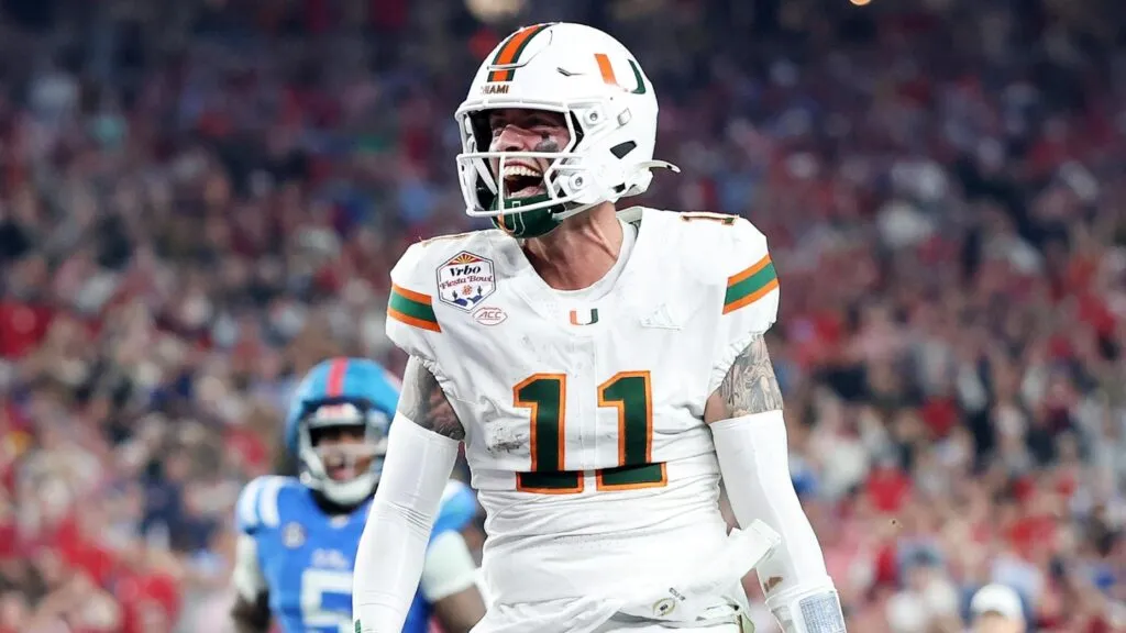 Miami Hurricanes avanzan a la final del playoff liderados por Carson Beck y reavivan su legado nacional