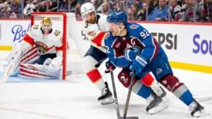 Panthers derrotan a Colorado y cortan racha de diez victorias