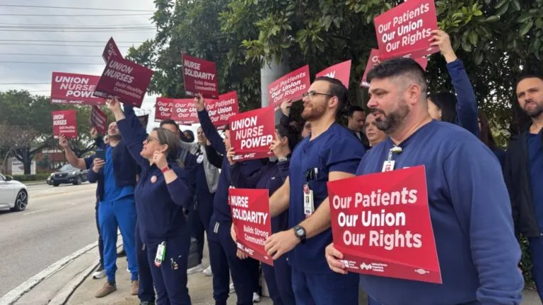 El personal de enfermería del sur de Florida alcanza un acuerdo laboral con mejoras salariales y mayor seguridad para pacientes
