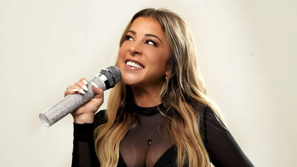 Rayna Greenberg llega a Miami con su show de comedia Honestly, It’s You