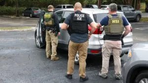 Reportes sobre ICE en Orlando generan alerta entre inmigrantes ante posible actividad migratoria sin confirmación oficial
