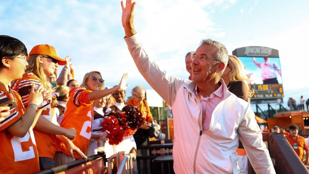 Ron DeSantis designa a Urban Meyer en la junta directiva de New College