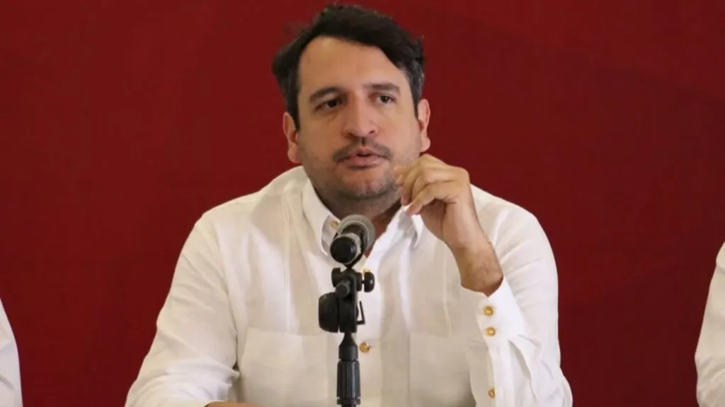 Andy López Beltrán vinculado a Finca Rocío, Vinos Cósmicos y Realesco en México