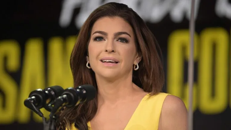 Casey DeSantis participa en un evento público en Florida relacionado con su iniciativa Healthy Florida First