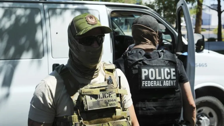 Patrullas policiales durante redada migratoria en Broward cerca de escuelas en Southwest Ranches