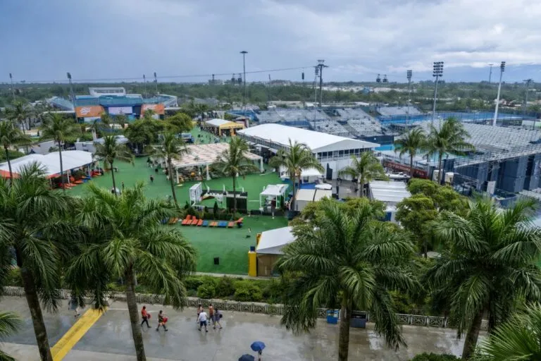 Jugadores del Top 100 en acción sobre pista dura del Challenger Punta Cana rumbo al Miami Open