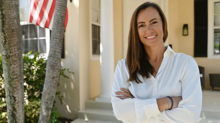 demócrata gana elección en Florida en distrito cercano a Mar-a-Lago de Trump