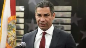 Francis Suarez nuevo presidente de Alpha Wave en Miami tras dejar la alcaldía