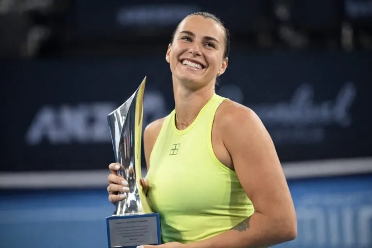 Sabalenka racha ganadora en torneo de tenis en Estados Unidos mostrando enfoque competitivo