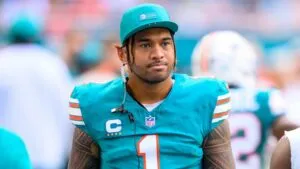 Tua Tagovailoa quarterback de Miami Dolphins durante un partido de la NFL