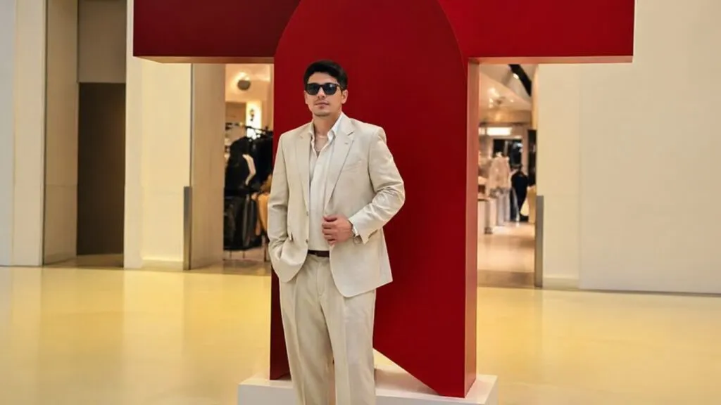 Aldo Trujillo Miami en estudio musical representando su regreso a la música y presencia en medios internacionales