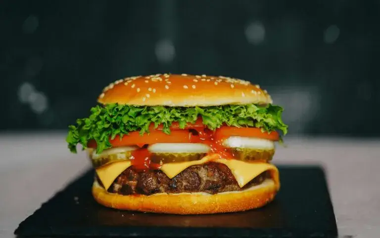 DoorDash Florida eleva precios de hamburguesas en Miami con impacto en consumo local