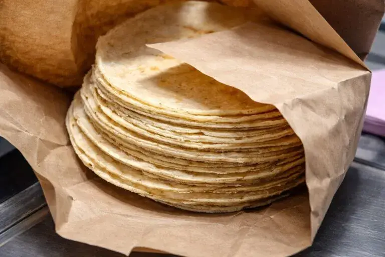 Precio de la tortilla en México alcanza 35 pesos y prevén aumento por inflación