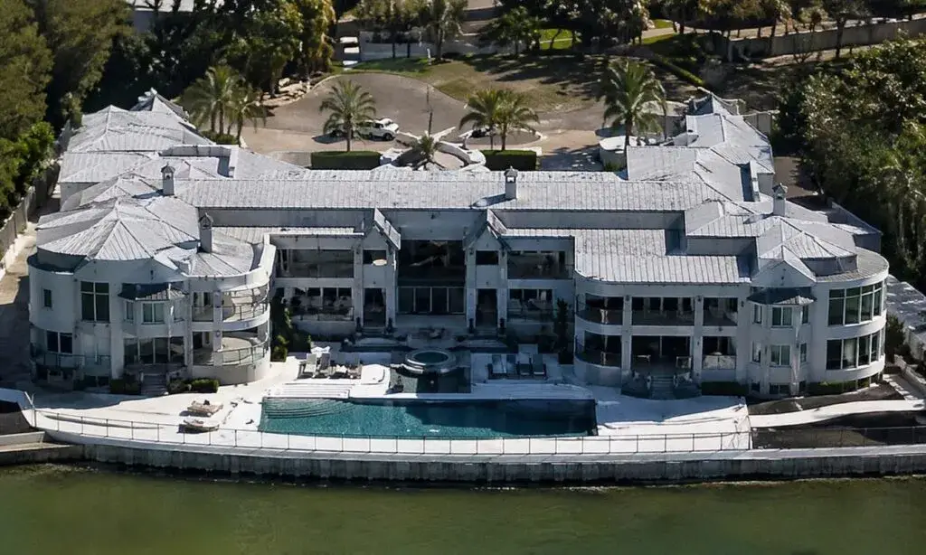 propiedad de lujo en Florida por 287 millones en mercado inmobiliario Miami