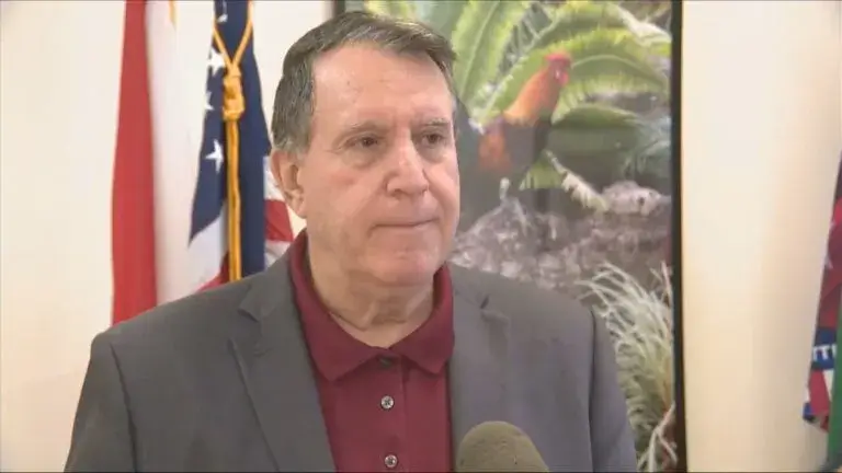Joe Carollo enfrenta demanda millonaria tras perder a su equipo legal en Miami