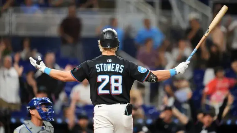 Kyle Stowers regresa con Marlins tras lesión y refuerza ofensiva del equipo