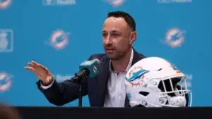Miami Dolphins preparando decisiones clave del Draft con enfoque en estrategia y nuevas incorporaciones