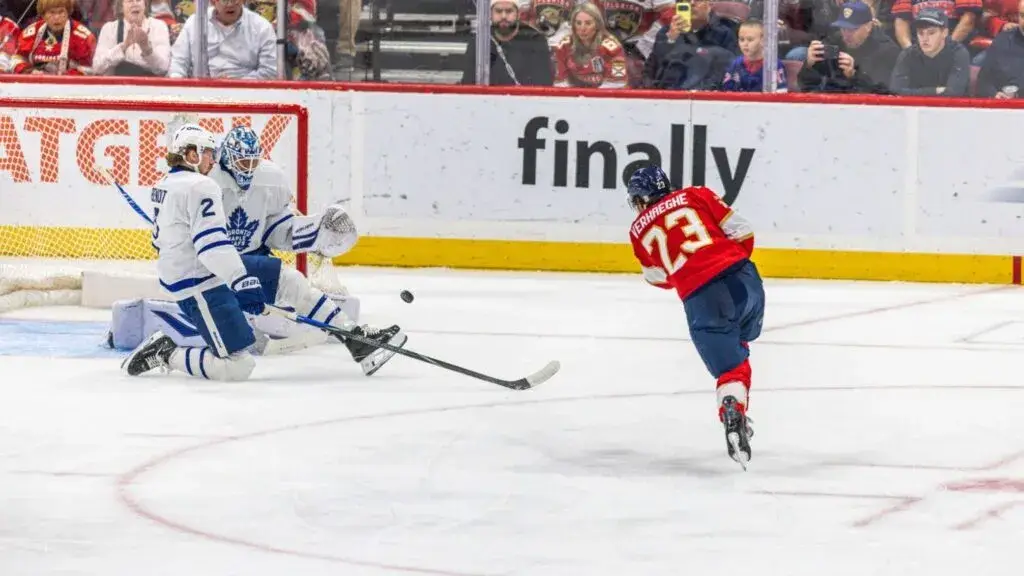 Panthers vs Maple muestra crisis de equipos NHL con jóvenes jugadores en partido de cierre de temporada