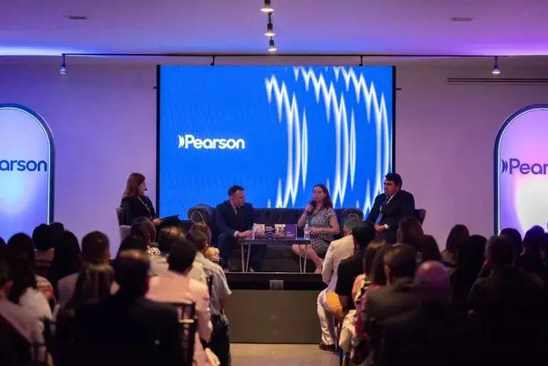 Evento de Pearson reunió a especialistas para analizar el aprendizaje como herramienta de desarrollo en educación media superior.
