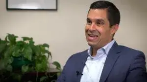 Vince Lago polémica Coral Gables redes sociales críticas liderazgo político Estados Unidos