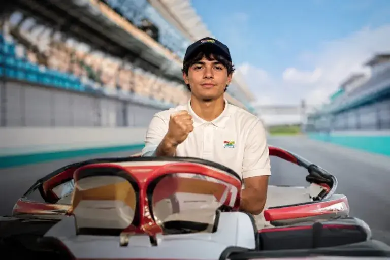 Bon Bon Bum Miami acompaña a Sebastián Montoya durante una actividad promocional en Florida