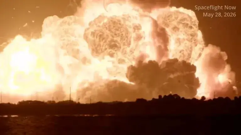 Blue Origin enfrenta retrasos tras explosión de cohete New Glenn en Florida