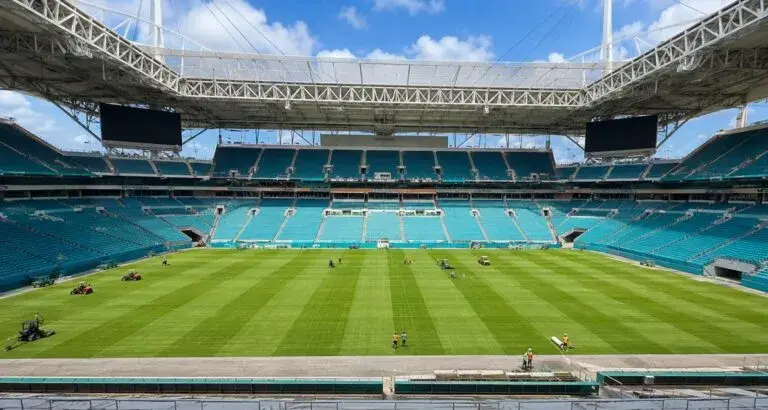 Hard Rock Stadium con césped certificado por FIFA rumbo al Mundial 2026 en Miami Gardens