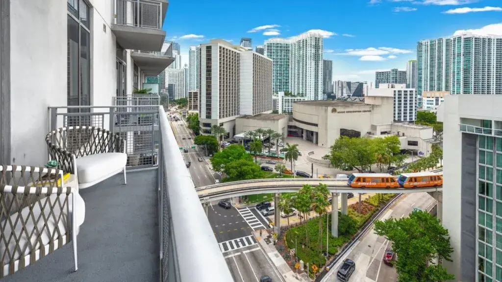 Miami registra altos costos de vivienda y se convierte en la ciudad menos asequible para rentar en Estados Unidos