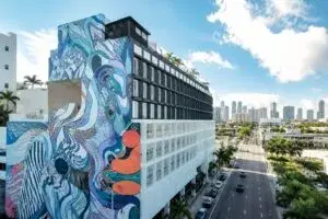 Miami Swim Week en Wynwood con desfiles, networking y talento internacional en Miami