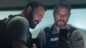 Policía de Miami presentó demanda contra productora de Ben Affleck y Matt Damon por película de Netflix