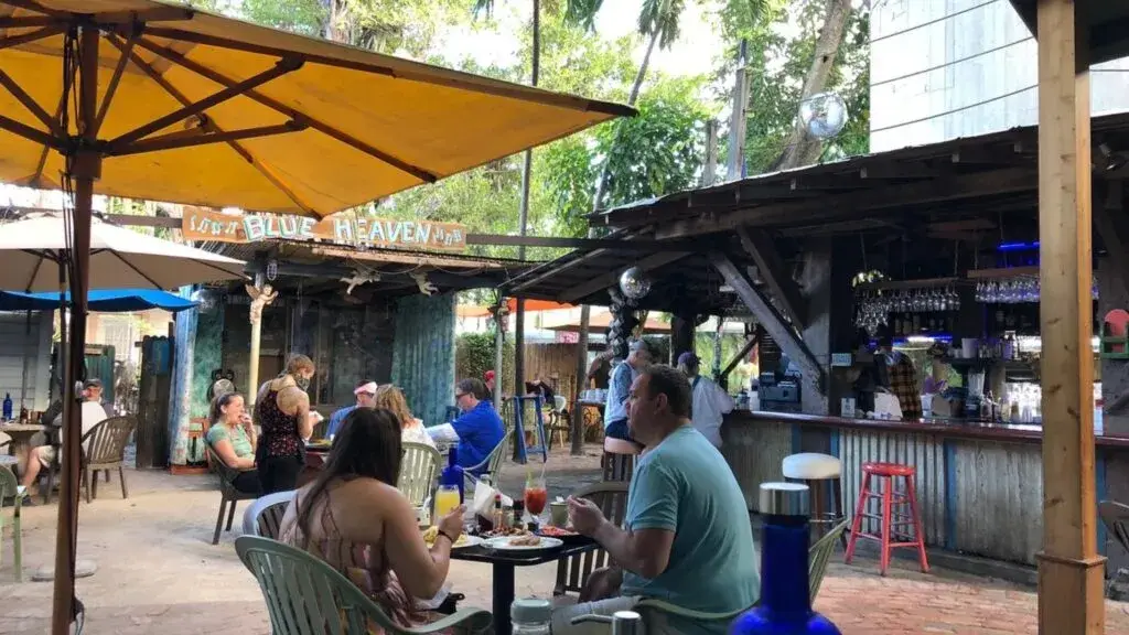 Blue Heaven recibe reconocimiento Michelin y marca un hito gastronómico en Key West
