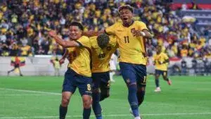 Jugadores de Ecuador celebran la victoria sobre Guatemala antes del Mundial 2026